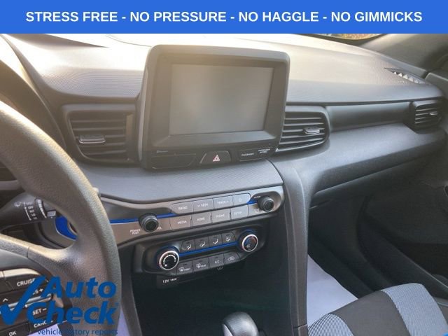 Used 2019 Hyundai Veloster 2.0 image 18