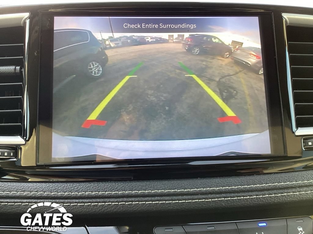 Used 2021 Chrysler Pacifica Touring-L FWD image 19