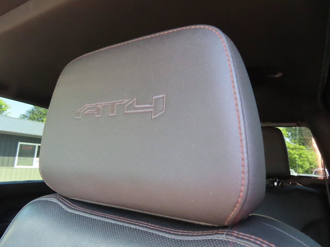 Used 2020 GMC Sierra 2500 AT4 w/ AT4 Premium Package AWD/4WD image 34