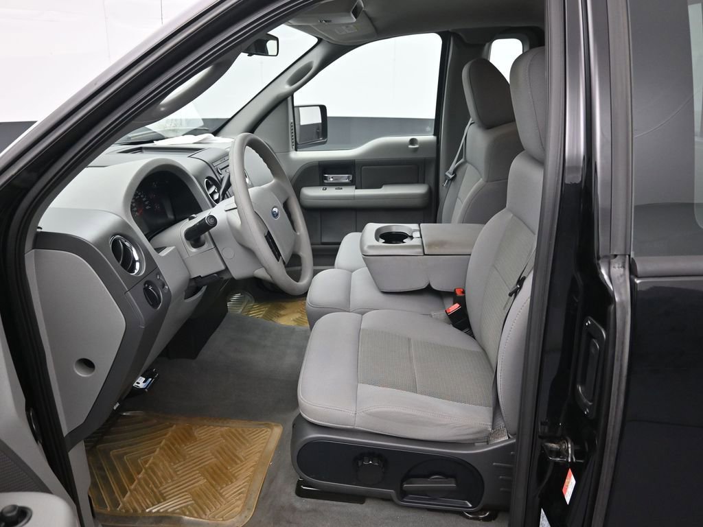 Used 2004 Ford F150 XLT image 9