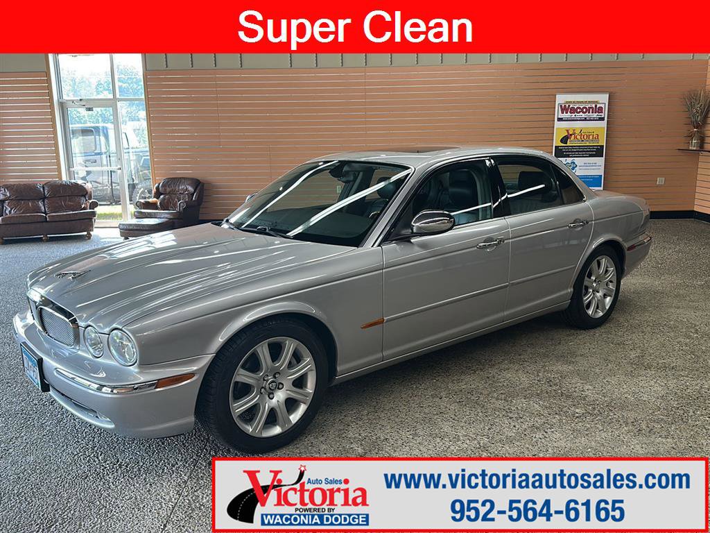 Used 2004 Jaguar XJ8 image 1