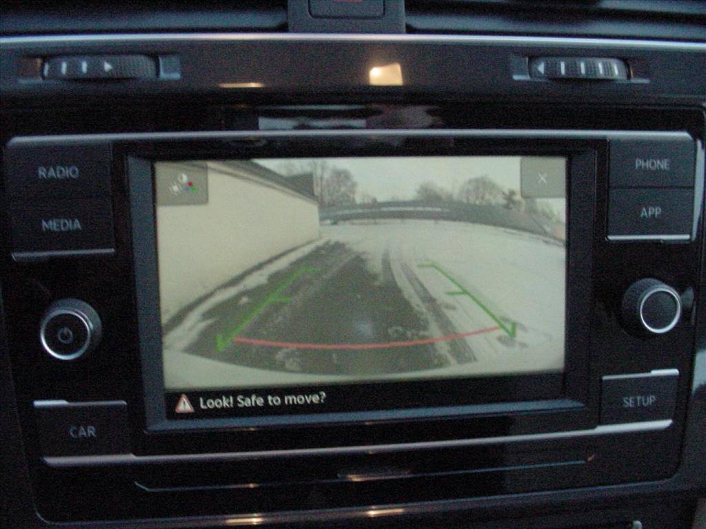 Used 2019 Volkswagen Golf S image 17