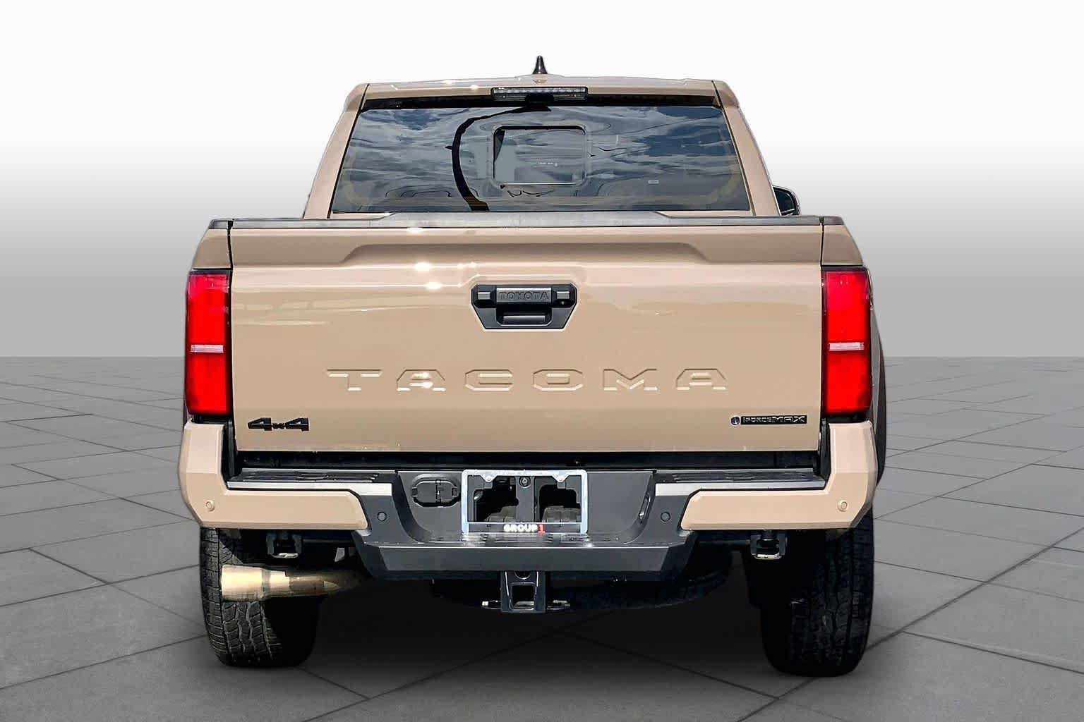 Used 2026 Toyota Tacoma TRD Off-Road w/ TRD Off Road Upgrade Package AWD/4WD image 5