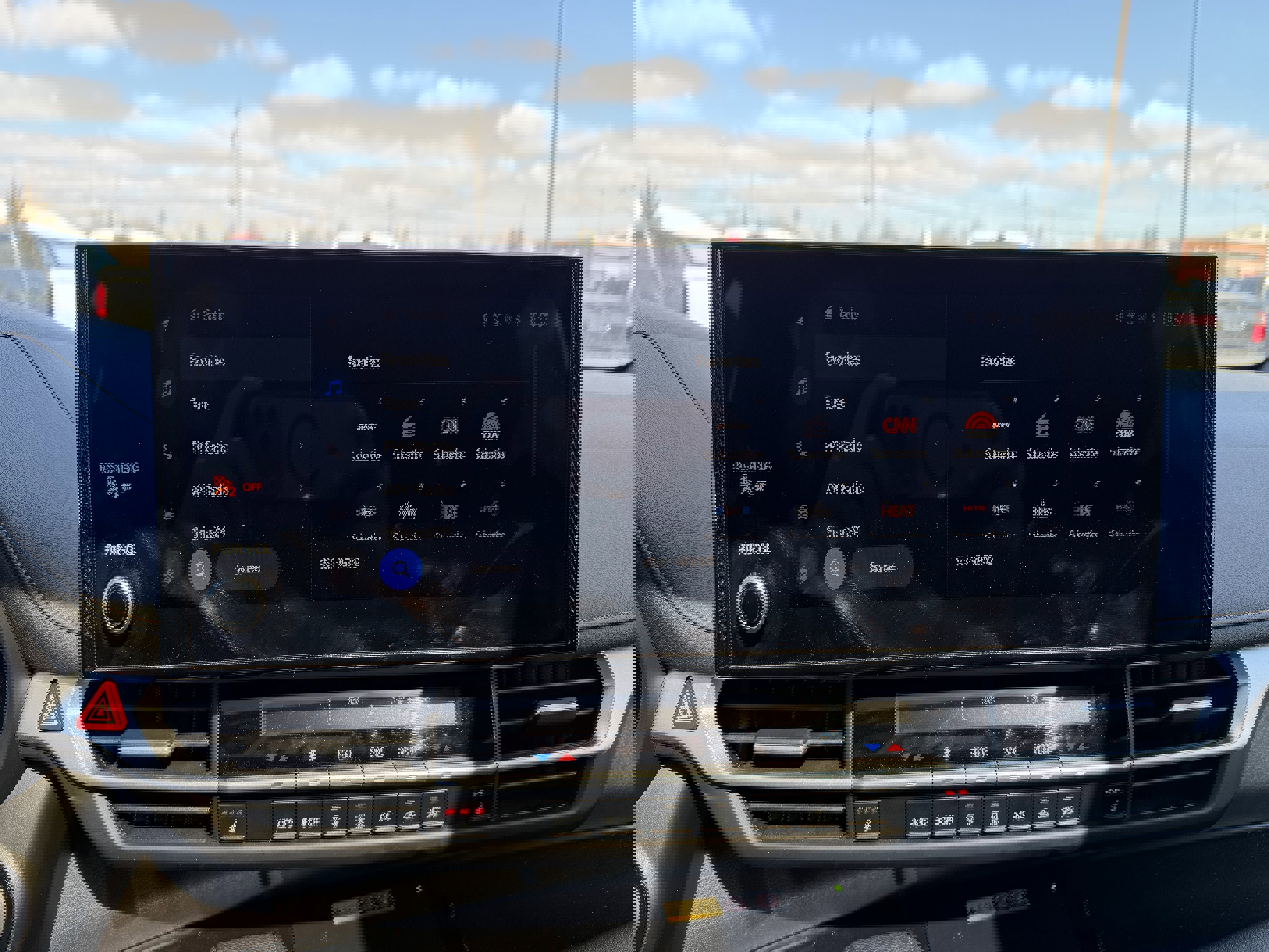 Used 2025 Toyota Sienna XLE Woodland Edition image 20