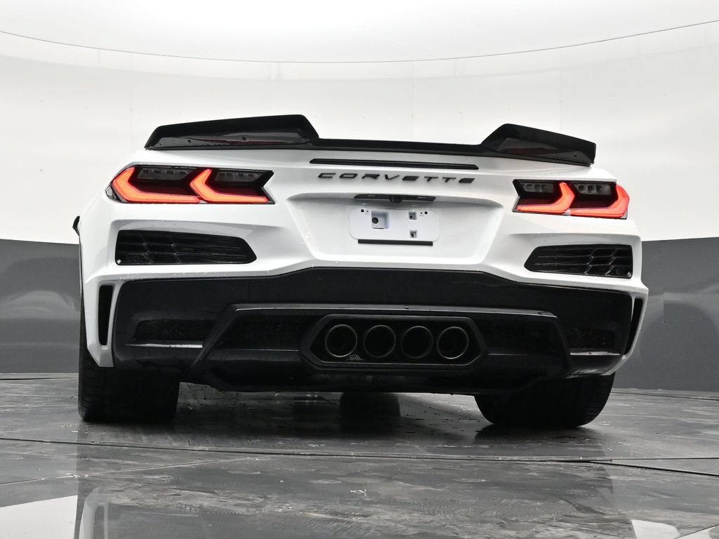 Used 2026 Chevrolet Corvette Z06 RWD image 23
