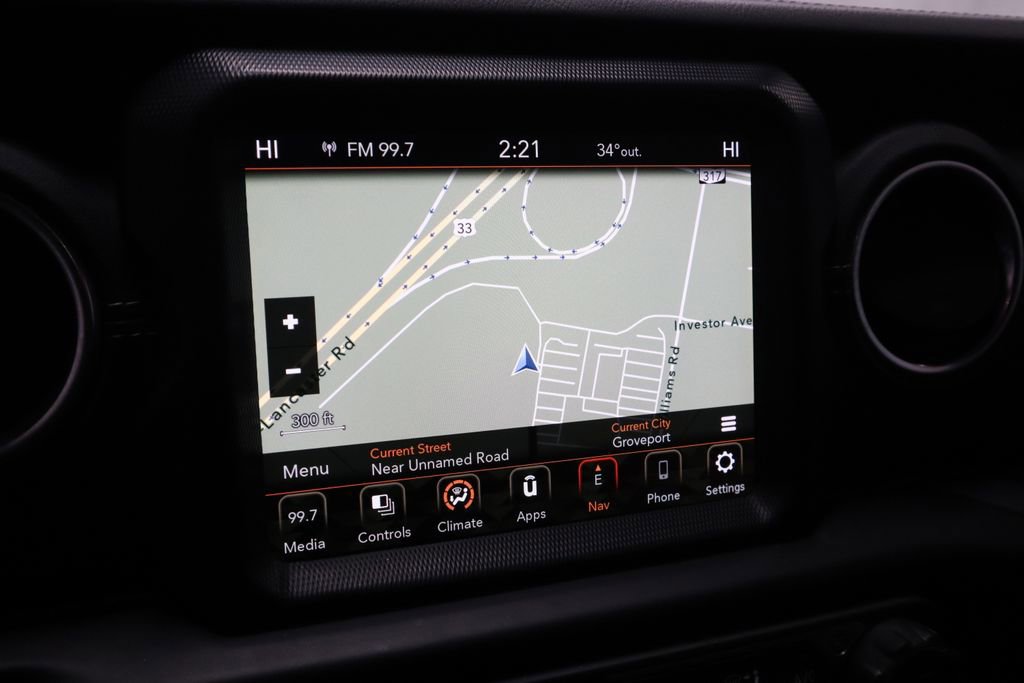 Used 2023 Jeep Wrangler Unlimited Sahara AWD/4WD image 2