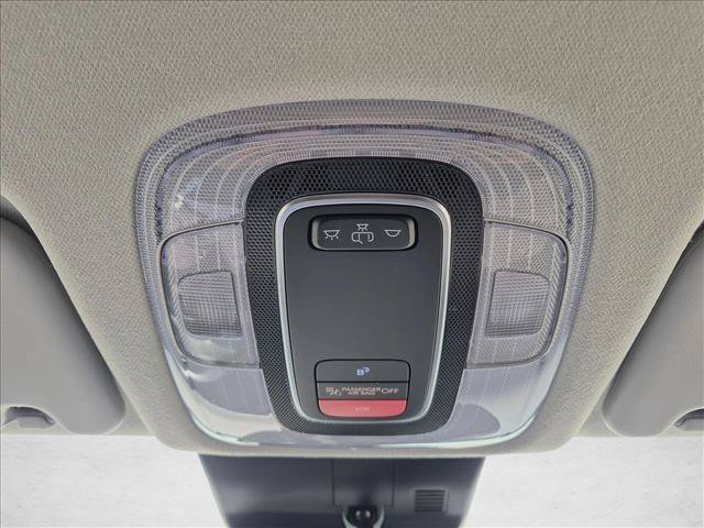Used 2025 Hyundai Kona SEL FWD image 16