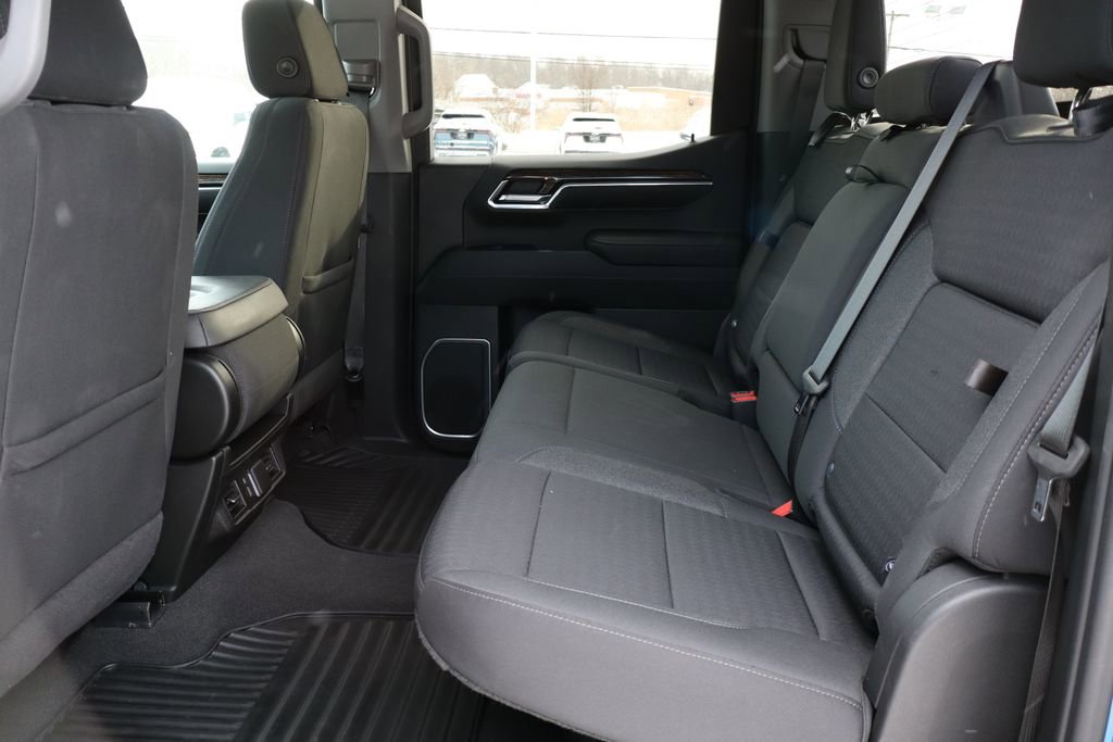 Used 2022 GMC Sierra 1500 Elevation image 40