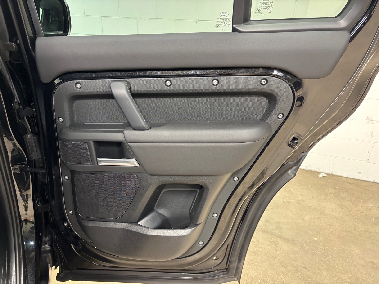 Used 2025 Land Rover Defender 110 S AWD/4WD image 41