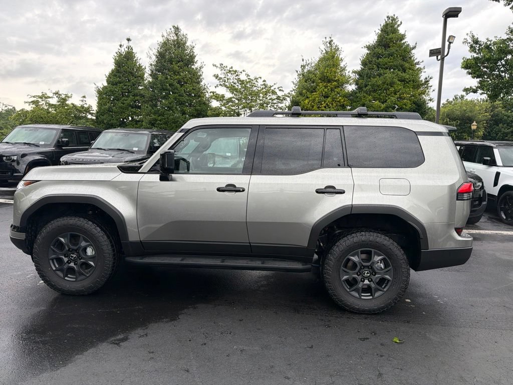 Used 2026 Lexus GX 550 AWD/4WD image 3