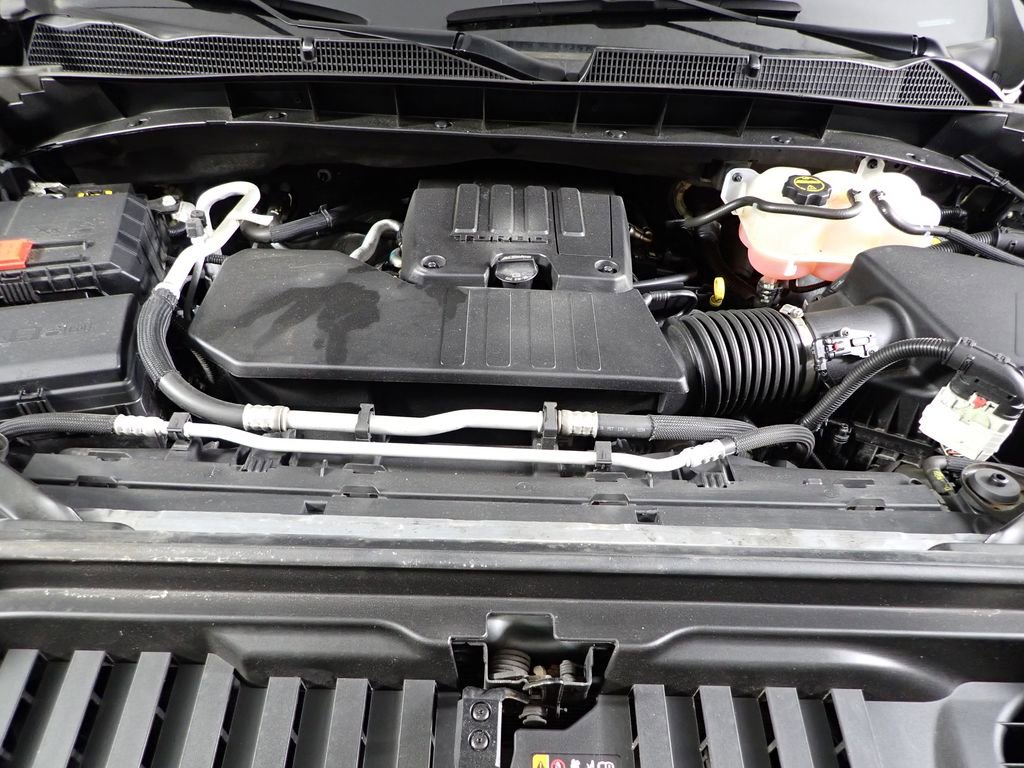 Used 2024 GMC Sierra 1500 Pro w/ Graphite Edition image 9