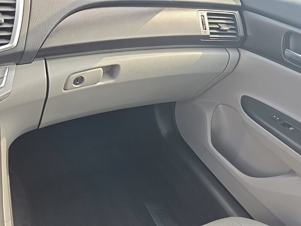 Used 2015 Honda Accord EX-L image 16