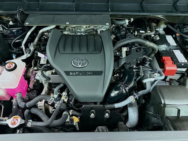 Used 2023 Toyota Highlander L image 30