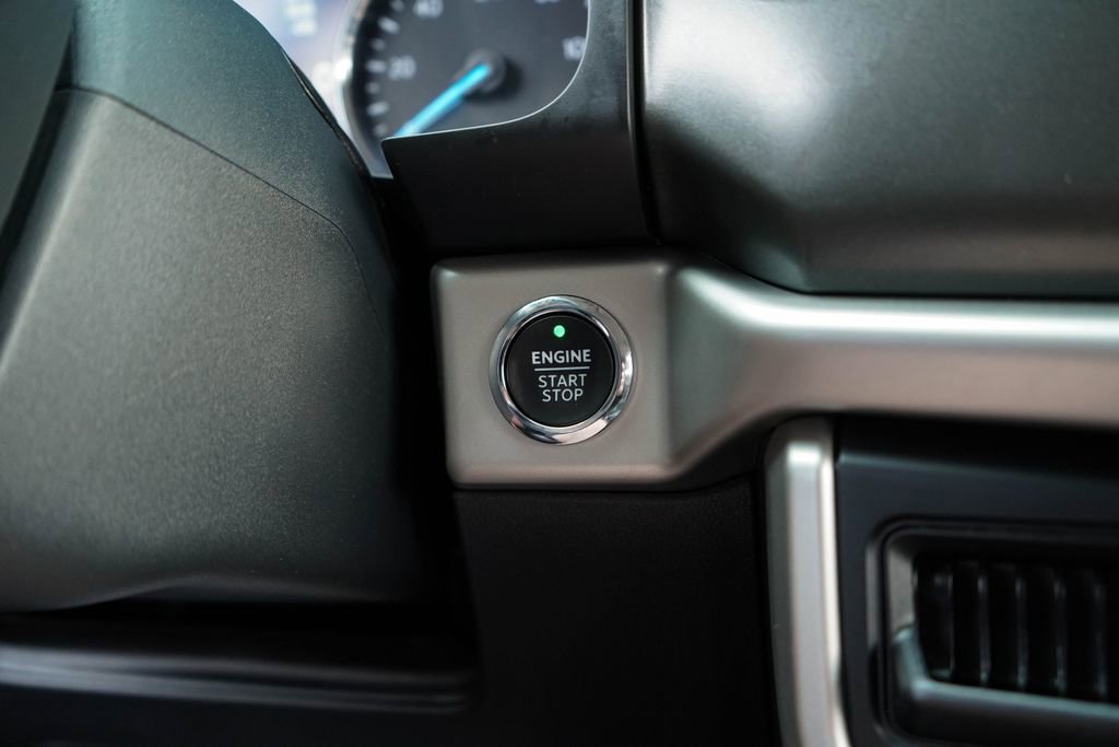 Used 2024 Ford Expedition Max XLT image 23