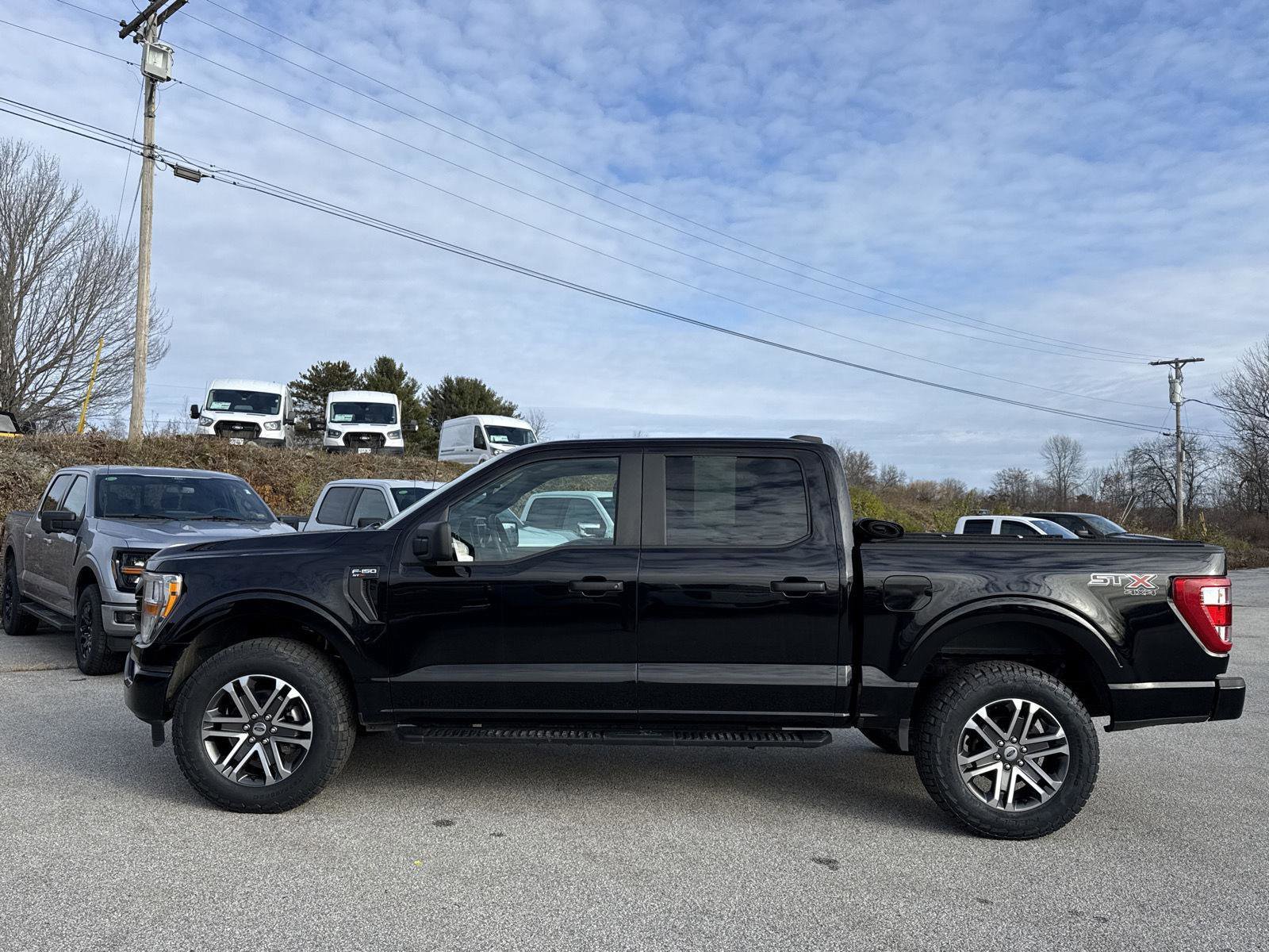 Used 2021 Ford F150 XL w/ STX Appearance Package image 5