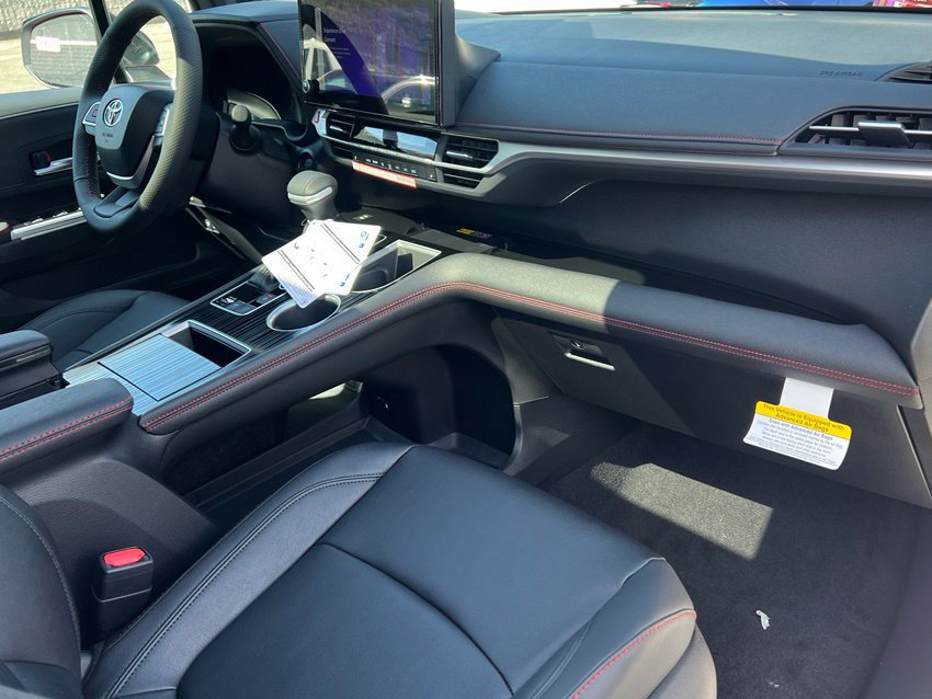 New 2026 Toyota Sienna XSE AWD/4WD image 21