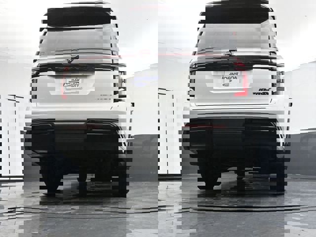 Used 2025 Nissan Armada PRO-4X image 33