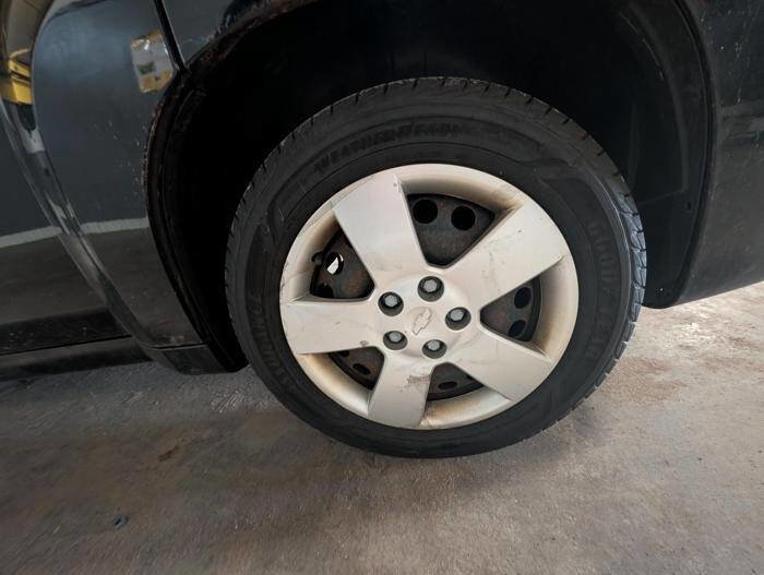 Used 2009 Chevrolet HHR LS FWD image 14