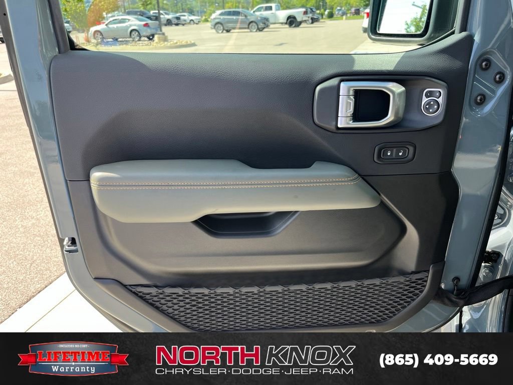 New 2026 Jeep Gladiator Mojave AWD/4WD image 5