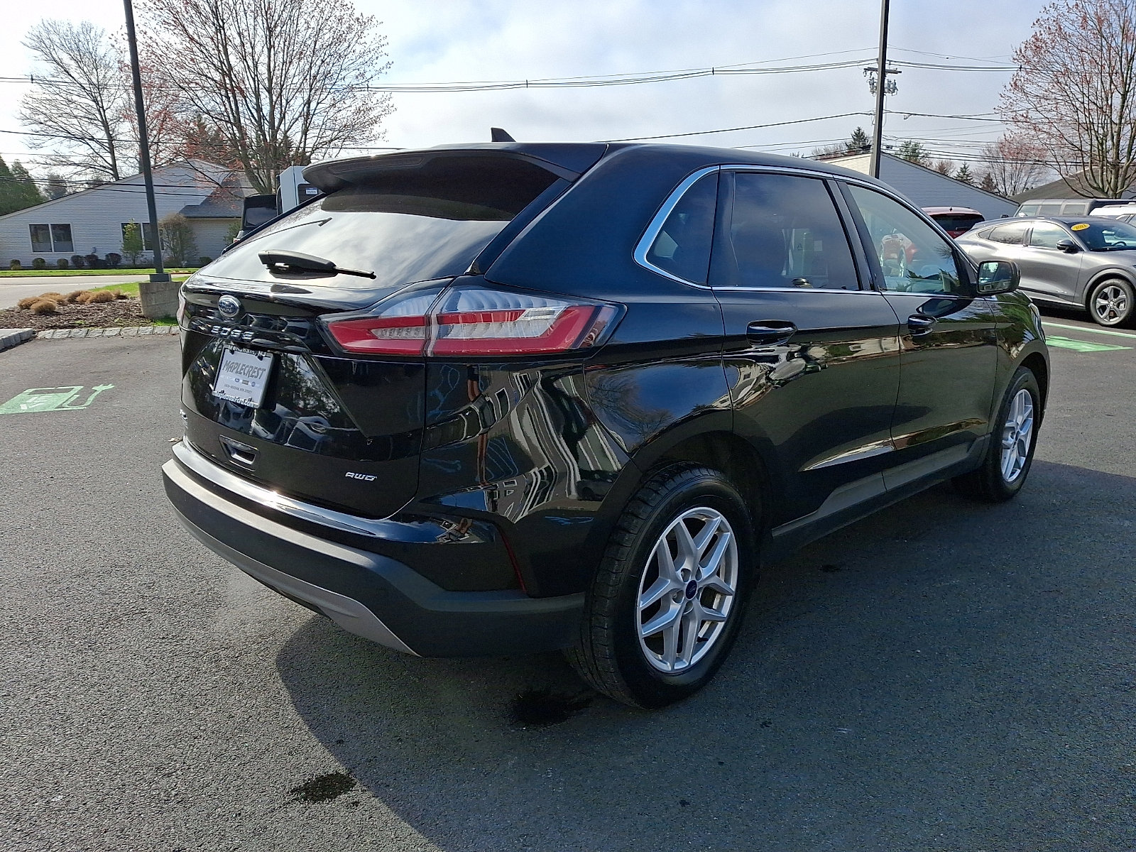 Used 2022 Ford Edge SEL w/ Convenience Package image 5