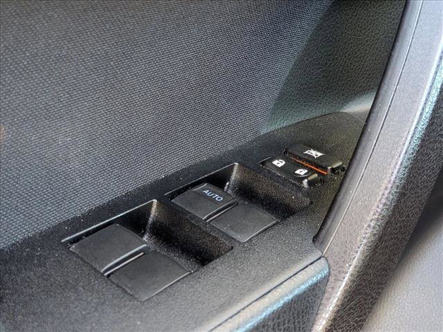 Used 2015 Toyota Corolla LE video 2