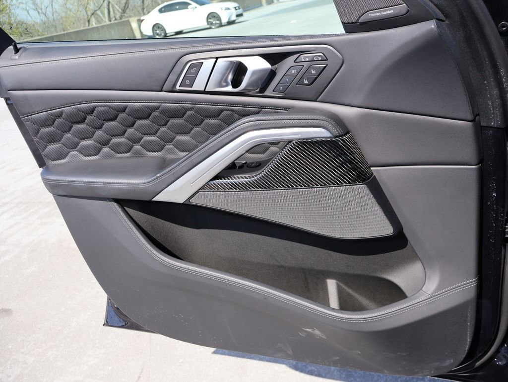 Used 2021 BMW X6 M w/ Competition Package image 40