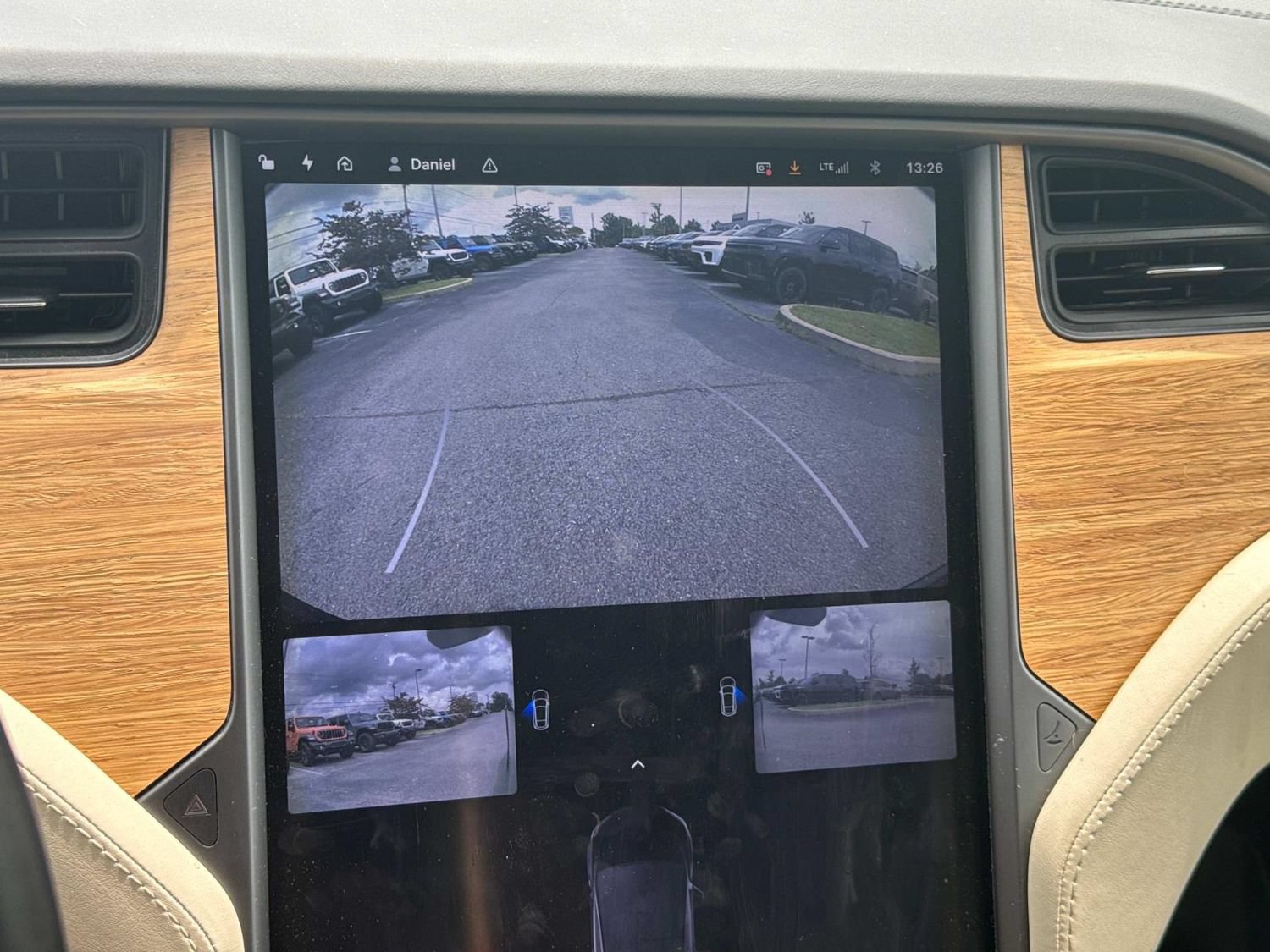 Used 2018 Tesla Model X 75D AWD/4WD image 40