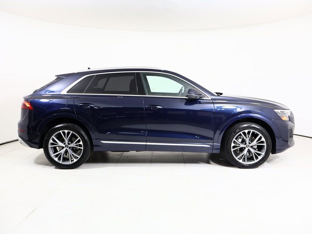 Used 2024 Audi Q8 Premium Plus image 18