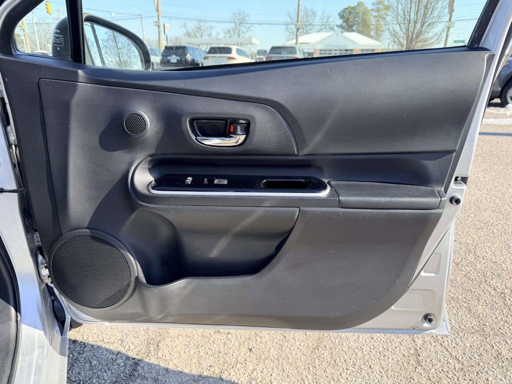 Certified 2016 Toyota Prius C Two image 11