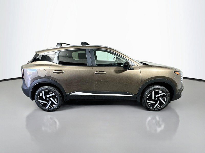 New 2026 Nissan Kicks SV w/ Cold Weather Package FWD image 8