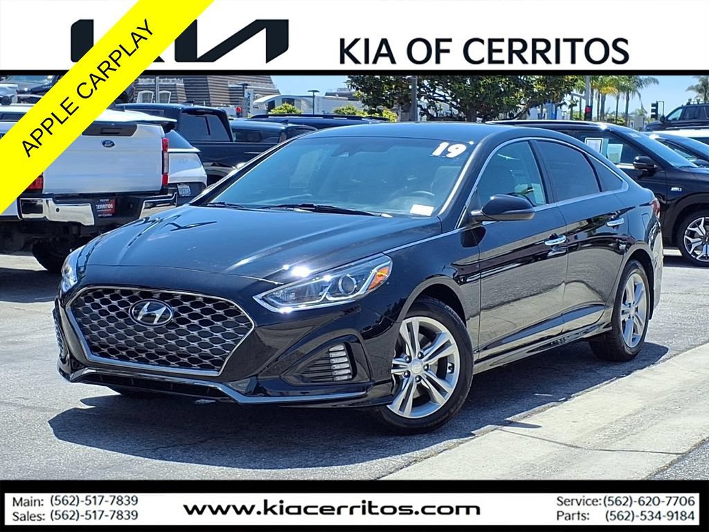 Used 2019 Hyundai Sonata SEL w/ Tech Package 02 FWD image 1