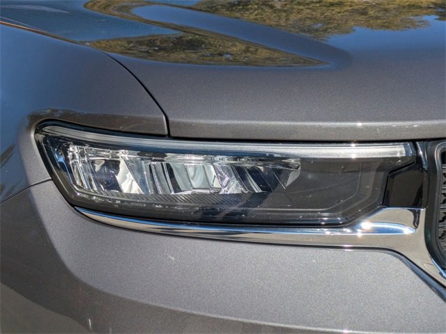 Used 2023 Jeep Grand Cherokee Limited image 10