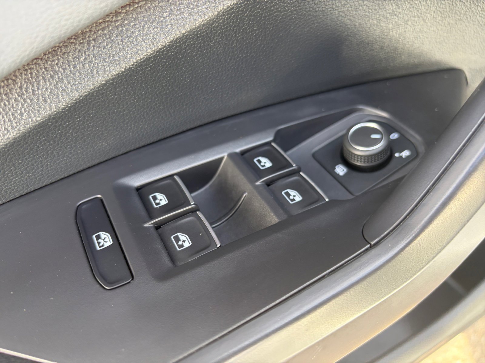 Used 2025 Volkswagen Jetta GLI Autobahn image 16