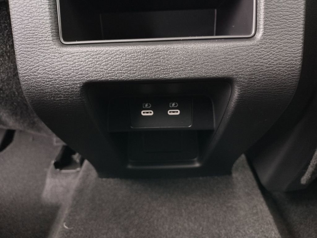 New 2026 Mitsubishi Outlander SE image 25