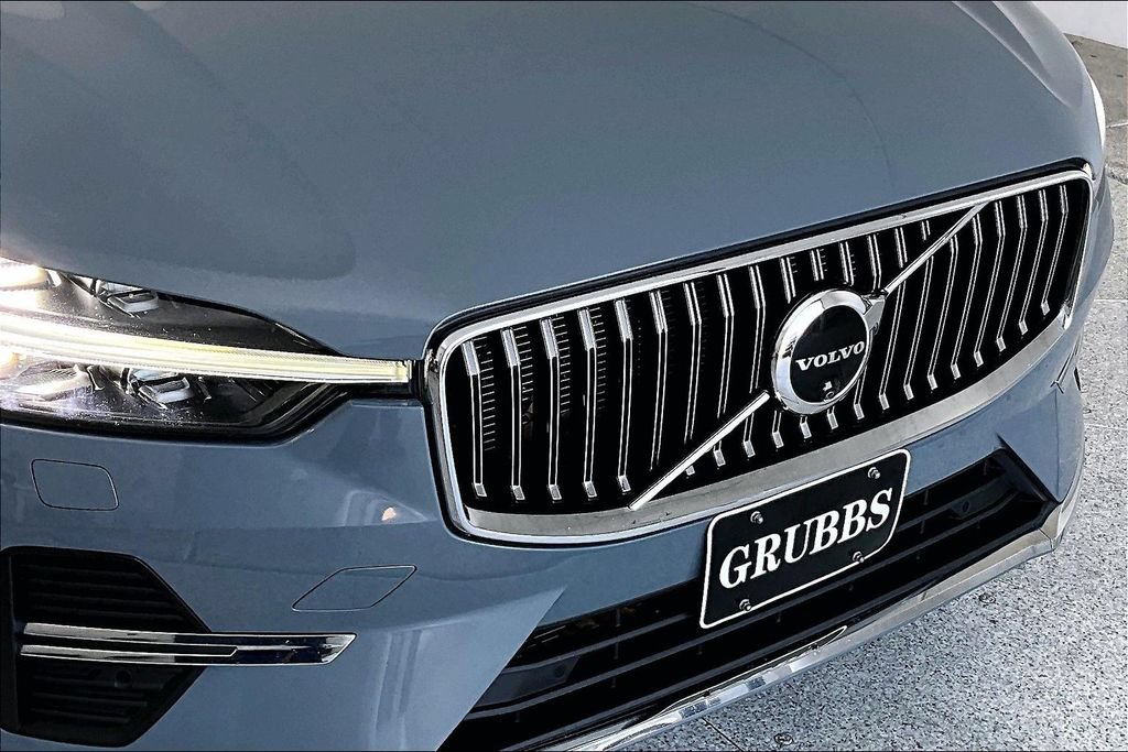 Certified 2023 Volvo XC60 B5 Plus AWD/4WD image 38