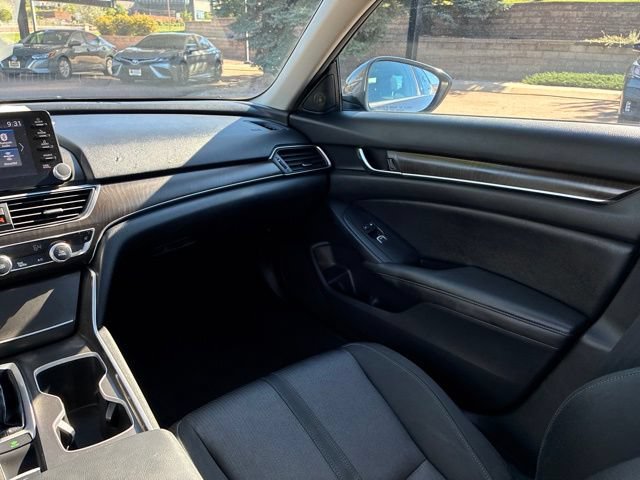 Used 2019 Honda Accord EX image 26