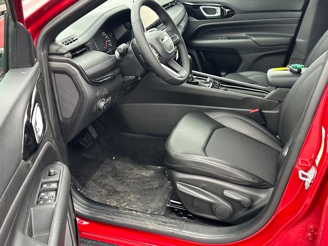 New 2026 Jeep Compass Latitude image 9