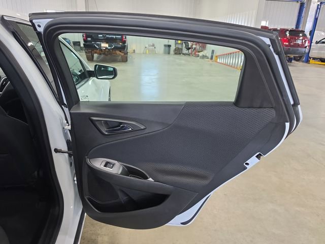 Used 2022 Chevrolet Malibu RS FWD image 25