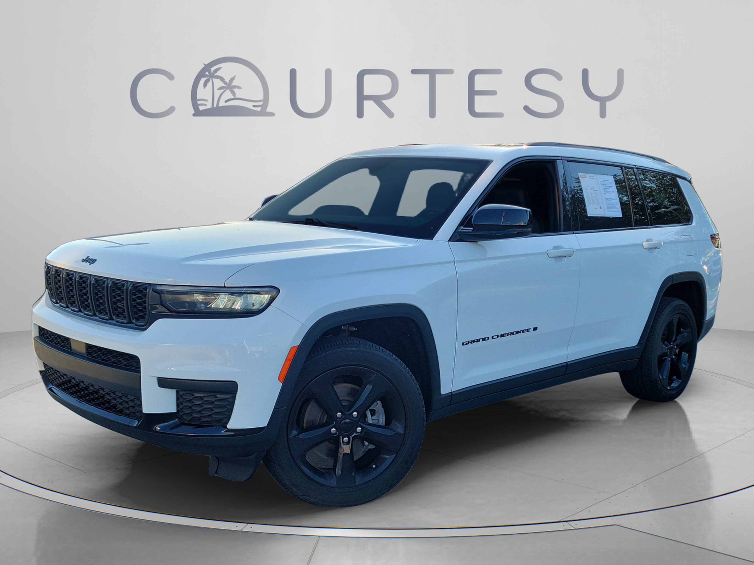 Certified 2023 Jeep Grand Cherokee L Laredo AWD/4WD image 1