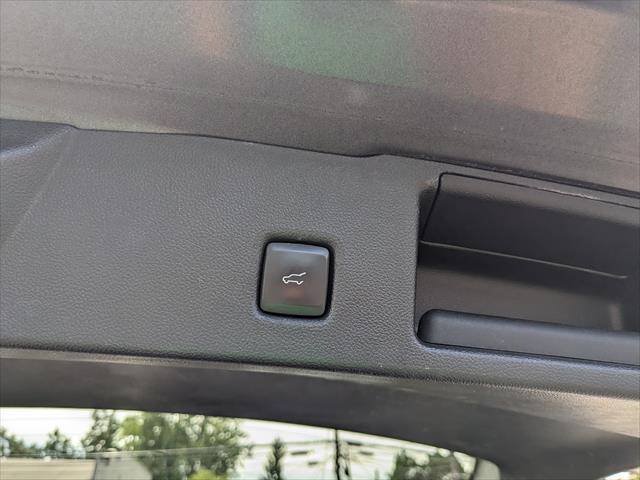 Used 2020 Ford Escape SEL FWD image 15