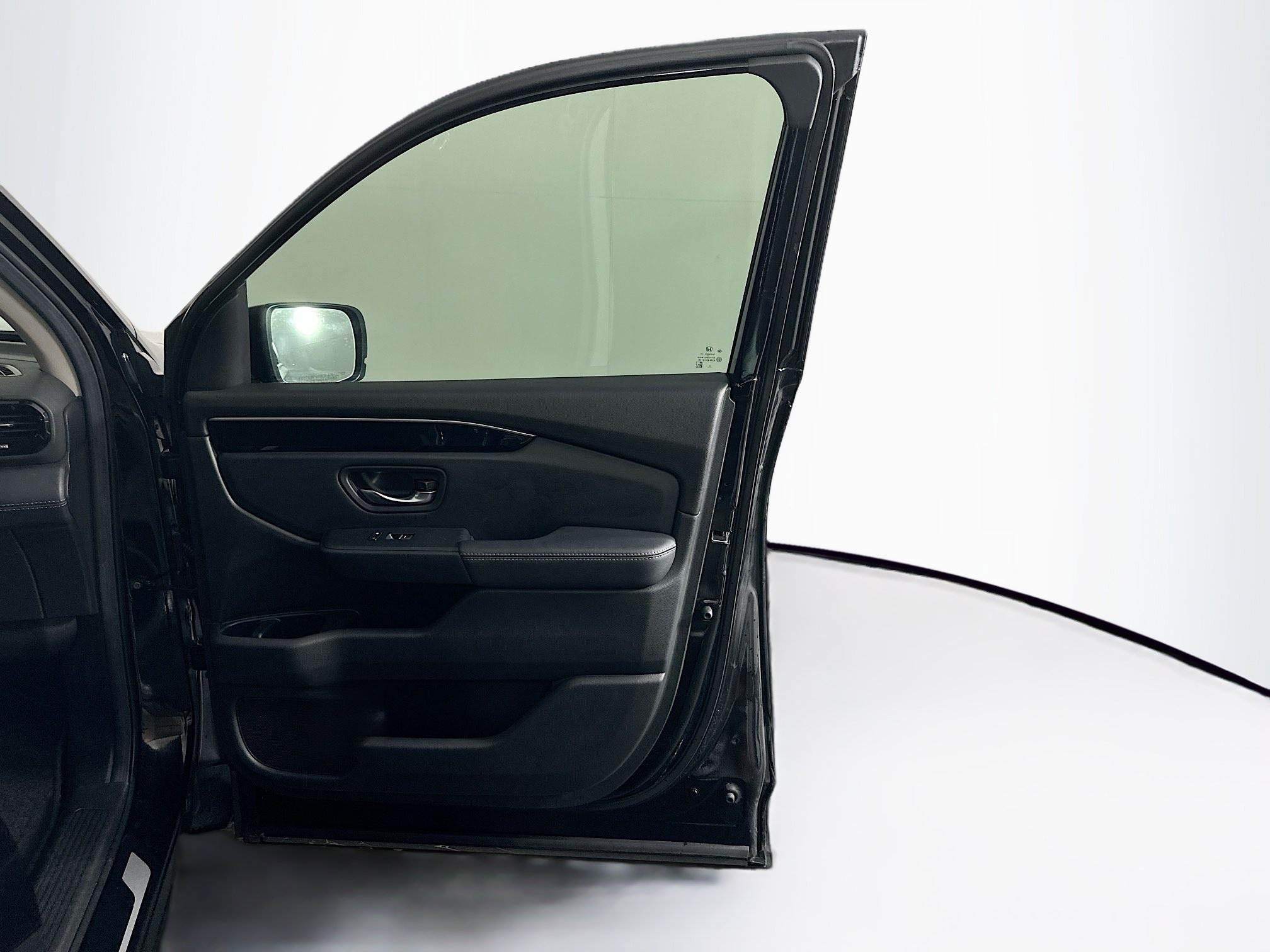 Used 2025 Honda Pilot EX-L image 34