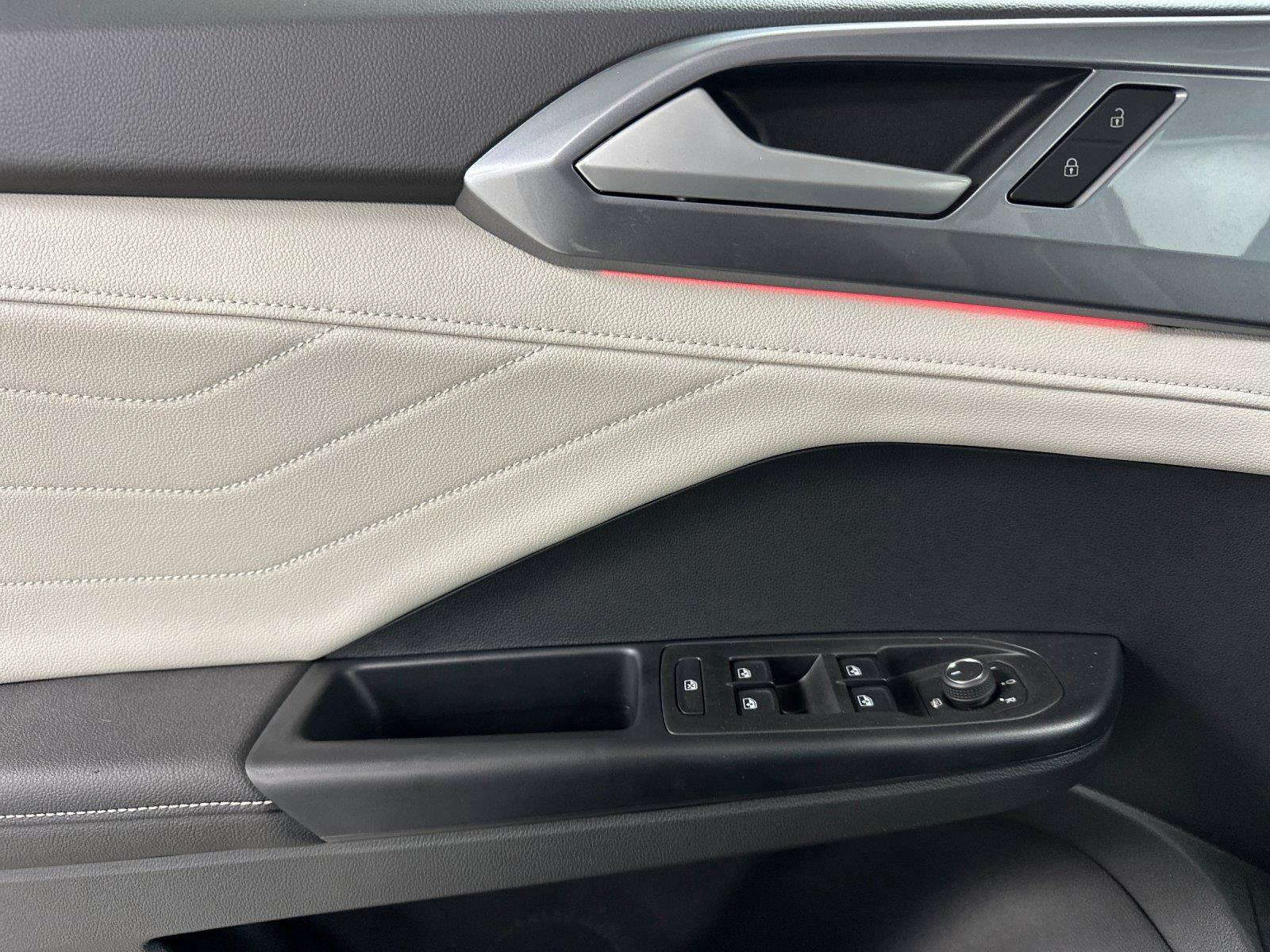 New 2026 Volkswagen Taos SEL AWD/4WD image 10