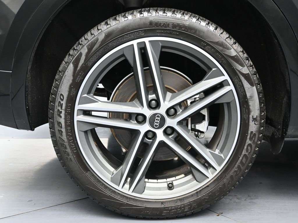 Used 2023 Audi Q5 e Premium w/ Convenience Package image 12
