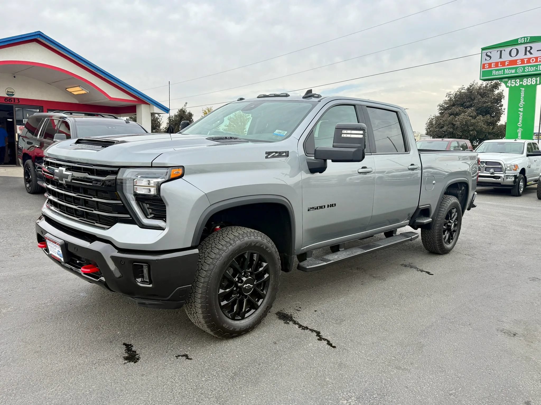 Used 2025 Chevrolet Silverado 2500 LT w/ Trail Boss Package AWD/4WD image 1