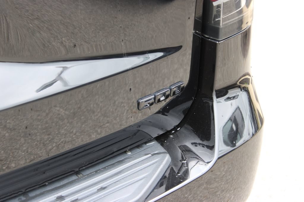 Certified 2022 Cadillac Escalade Sport Platinum AWD/4WD image 39