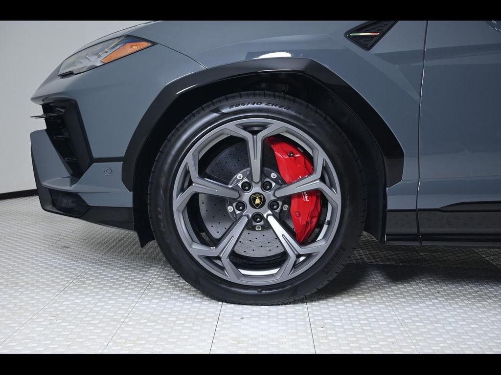 Used 2024 Lamborghini Urus S image 41