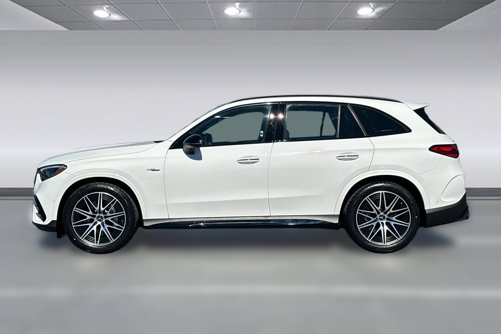 Used 2025 Mercedes-Benz GLC 43 AMG 4MATIC image 2