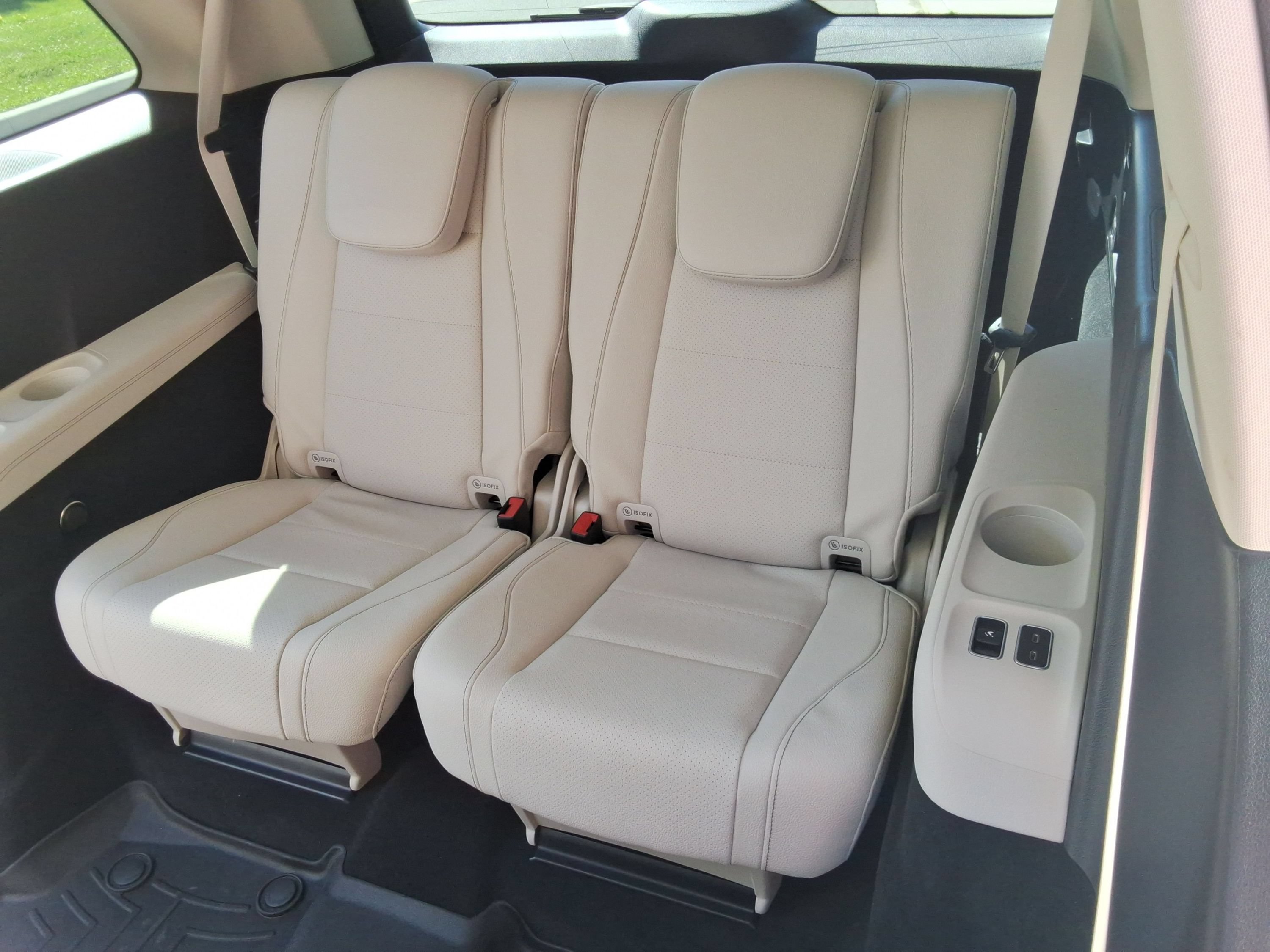 Used 2024 Mercedes-Benz GLS 450 4MATIC image 34