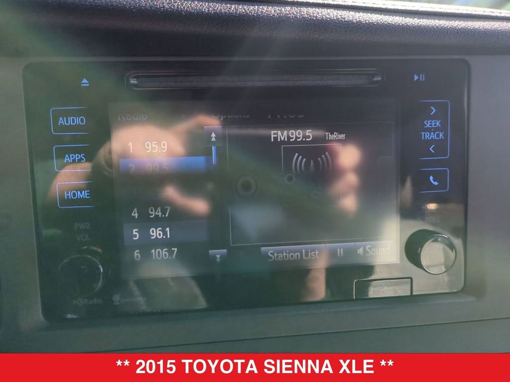 Used 2015 Toyota Sienna XLE w/ XLE Navigation Package image 23