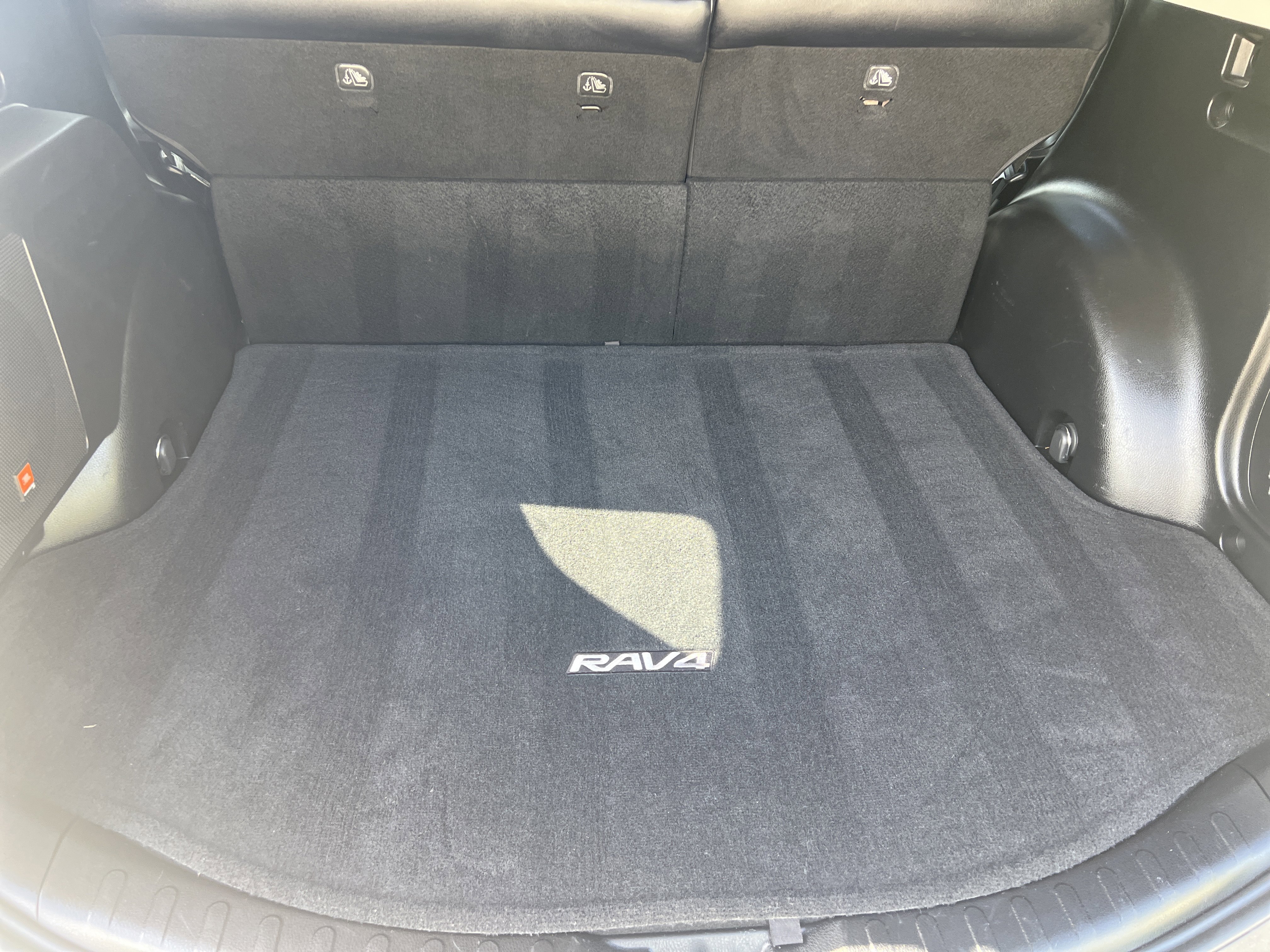 Used 2013 Toyota RAV4 Limited FWD image 29